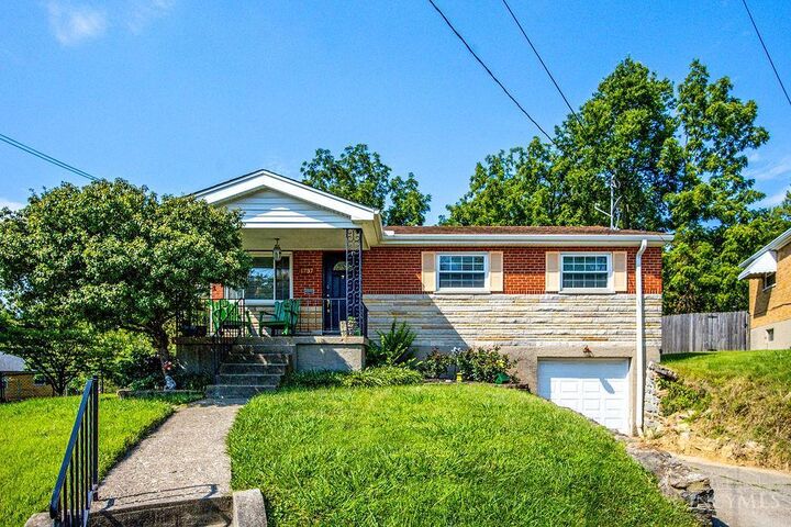 Property Photo: 1737 Admiral Court OH 45238