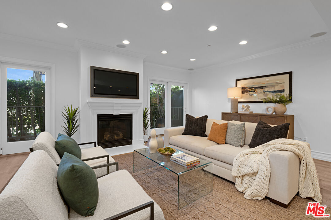Property Photo:  1838 Westholme Ave, Unit 104  CA 90025 
