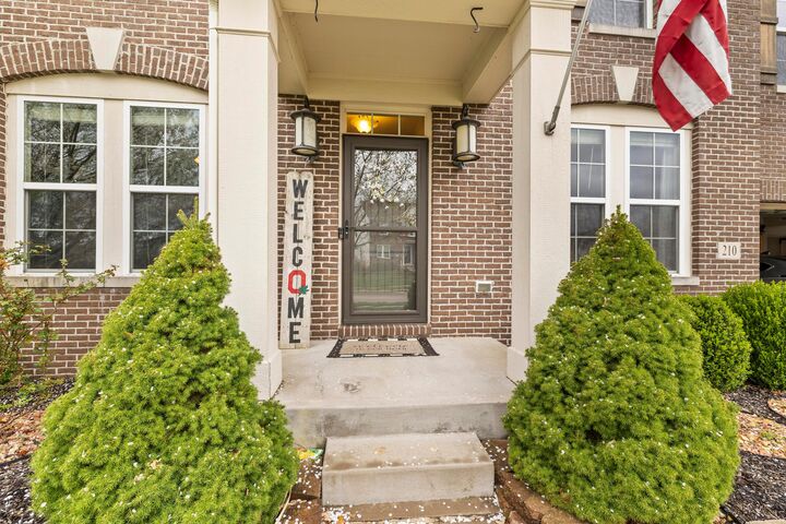 Property Photo: 210 Blue Jacket Circle OH 43147
