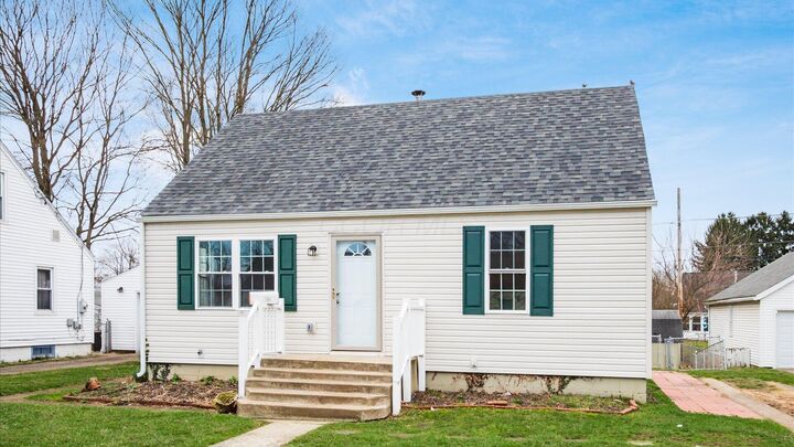 Property Photo:  1001 Davis Avenue  OH 43055 