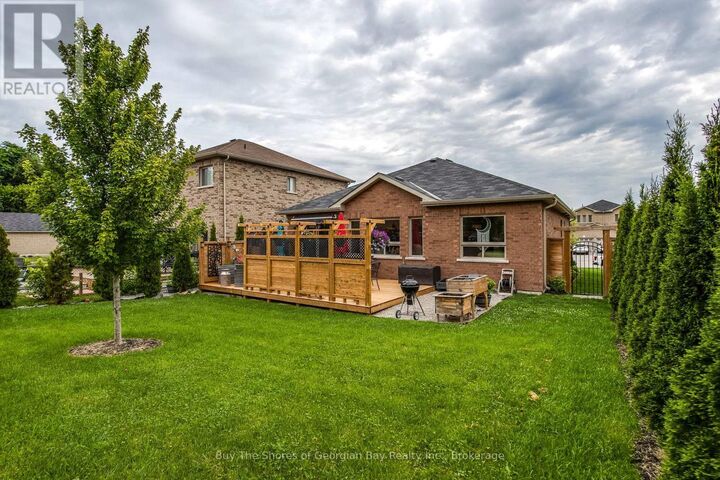 Property Photo: 33 Beausoleil Drive ON L9M 0V8