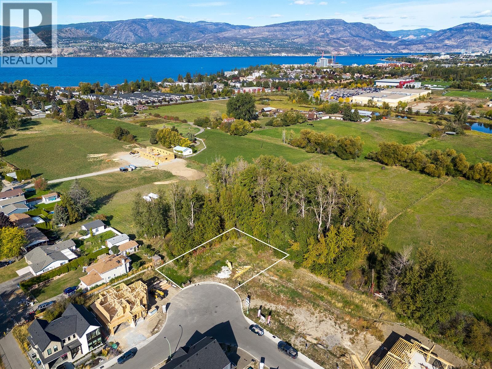 Property Photo:  900 Bull Crescent  BC V1W 0E6 