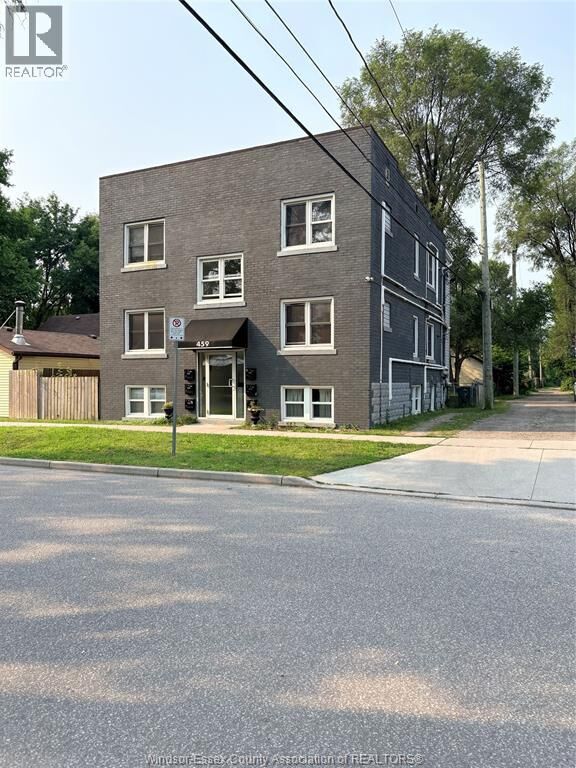 Property Photo: 459 Watkins Street 1 ON N9C 2Y2