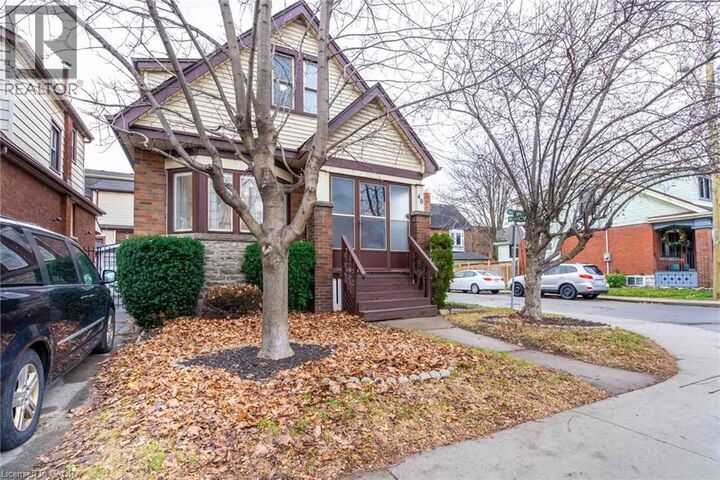 Property Photo: 40 Delaware Avenue Upper ON L8M 1T4