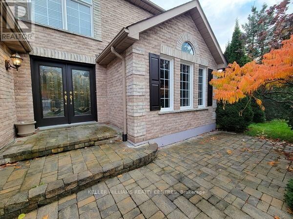 Property Photo: 19 Northview Crescent ON L4N 9T4