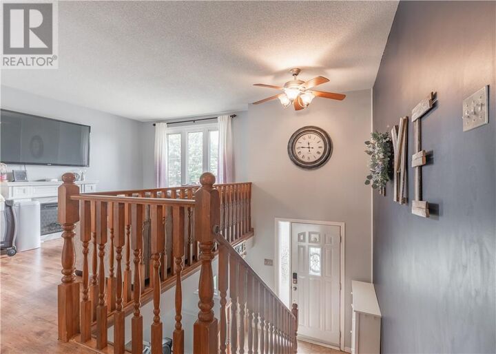 Property Photo: 3878 Macmillan Drive ON P3N 1H9