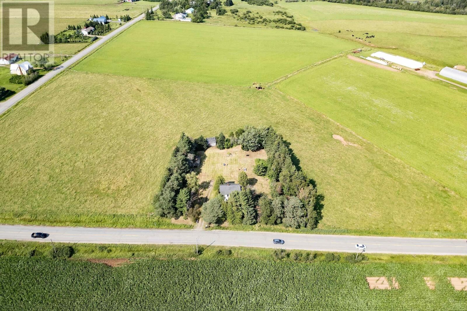 Property Photo: 614 Southampton Road NS B4H 3Y4