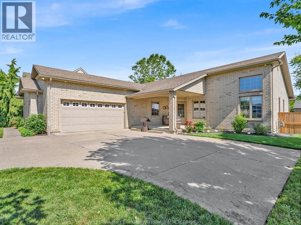 Property Photo:  229 St. Peter Street  ON N8L 0N9 