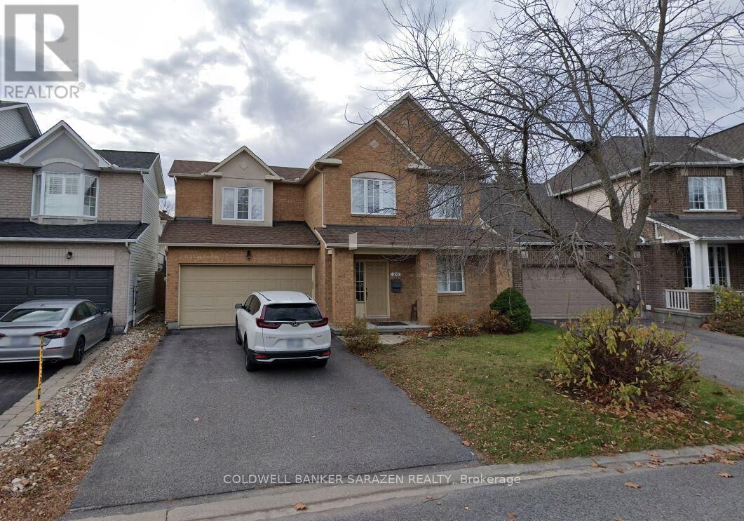 Property Photo: 20 Whithorn Avenue ON K2K 3B2