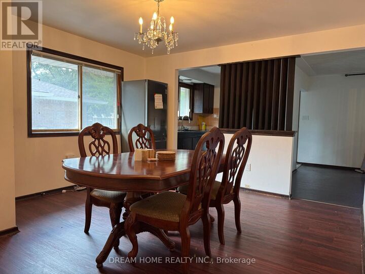 Property Photo: 48 Meadowlark Drive ON L9A 2K7
