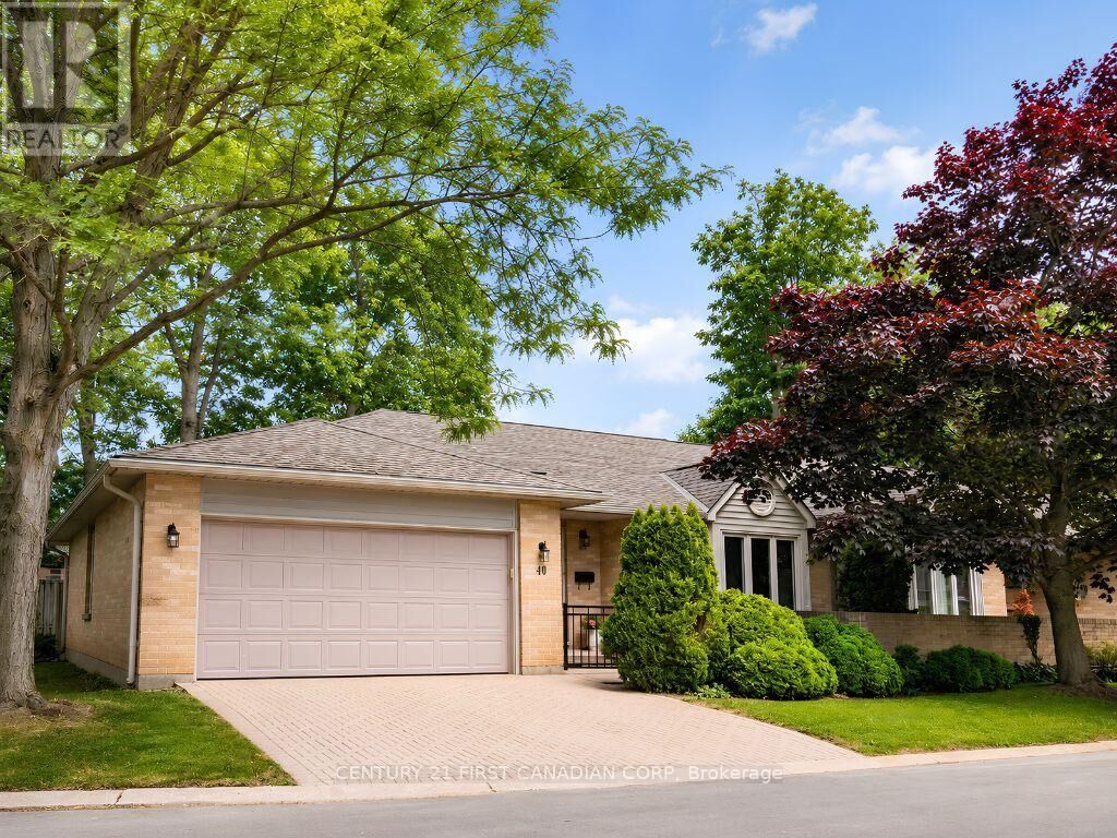 Property Photo: 1500 Richmond Street 40 ON N6G 4T7