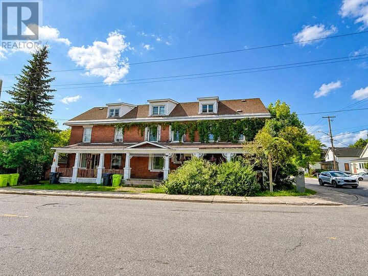 Property Photo:  137-141 Tancred St  ON P6A 2W2 
