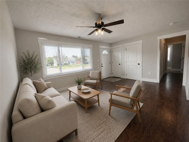 Property Photo: 814 Bristol Drive OH 45377