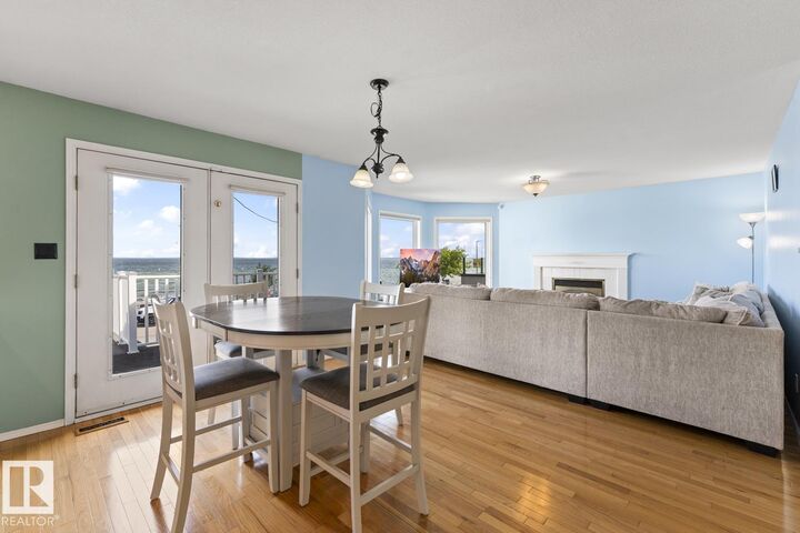 Property Photo: 1805 1 Avenue AB T9M 1B5