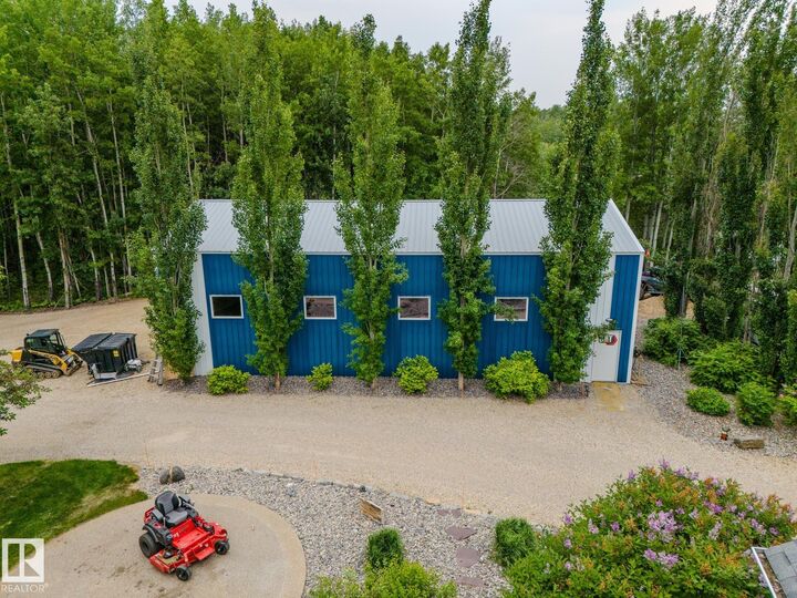 Property Photo: 27504 Twp Road 540 AB T7X 3V4