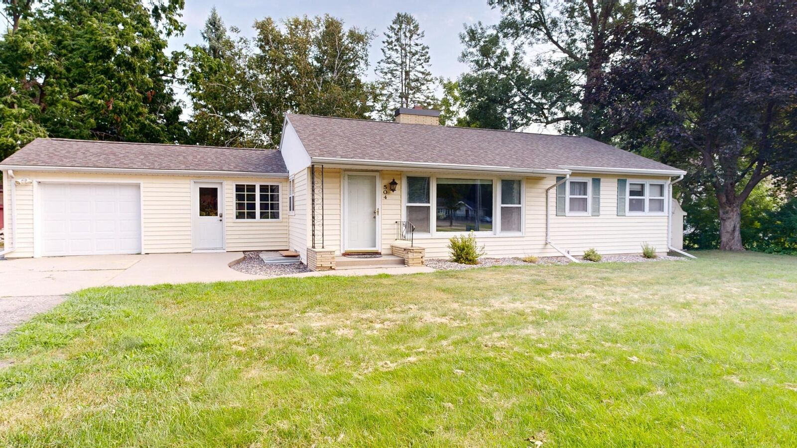 Property Photo: 504 19th Avenue SW MN 56201