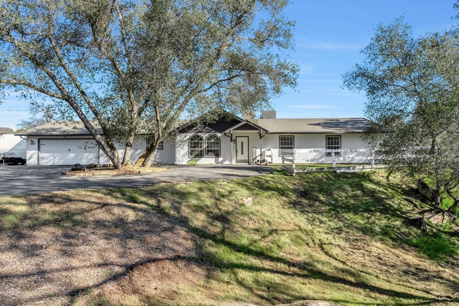 Property Photo: 30535 Titan Drive CA 93614