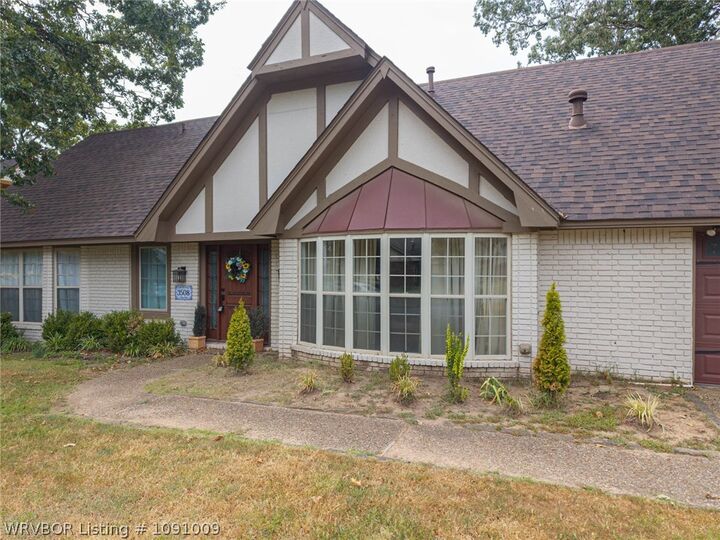 Property Photo: 3508 Village Road AR 72903