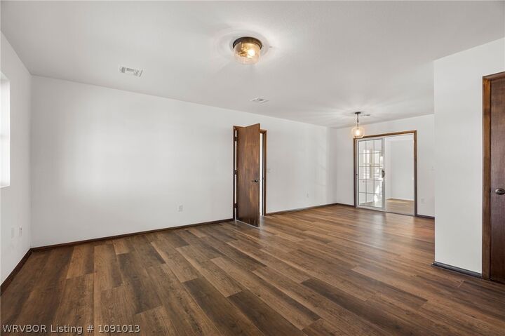 Property Photo: 617 Harriet Street OK 74955