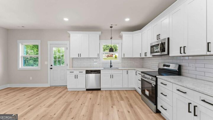 Property Photo:  297 Wilshire Road NE  GA 30161 