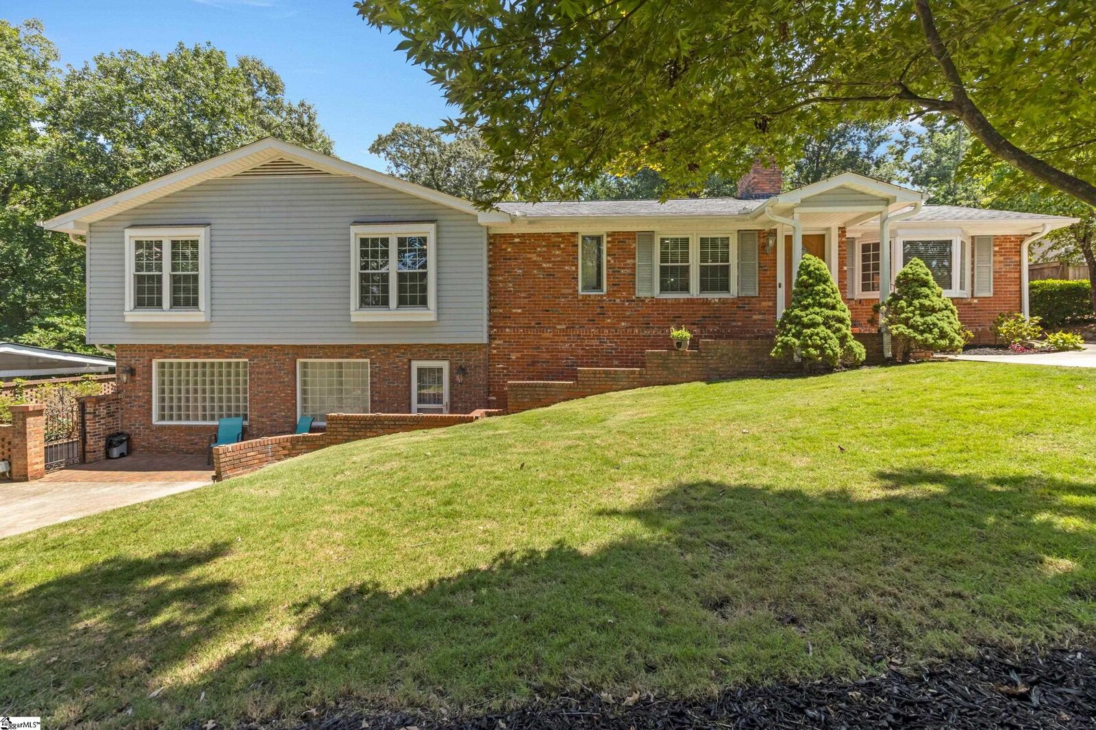 Property Photo: 17 Zelma Drive SC 29617