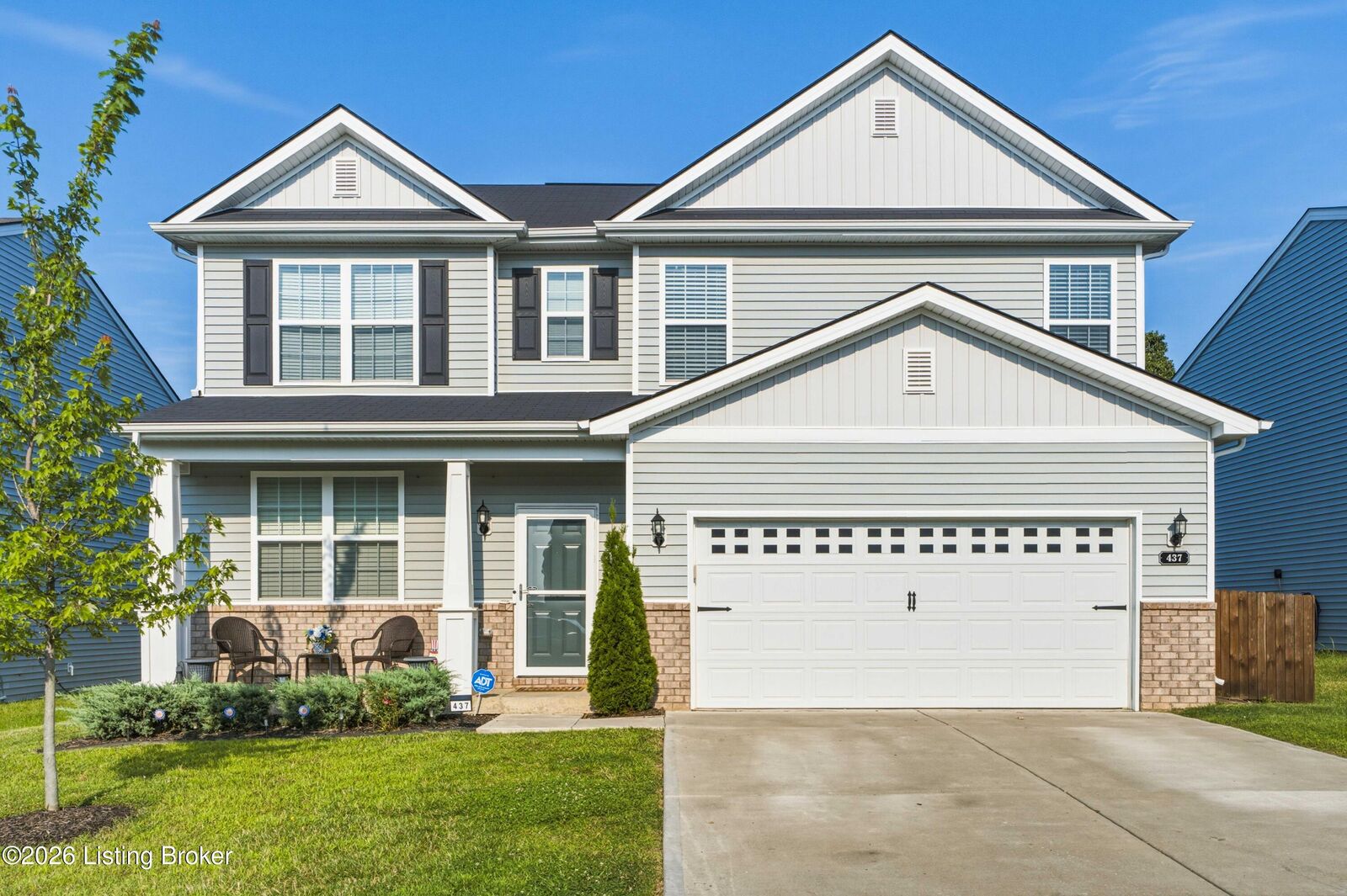 Property Photo:  437 Vildana Way  KY 40065 