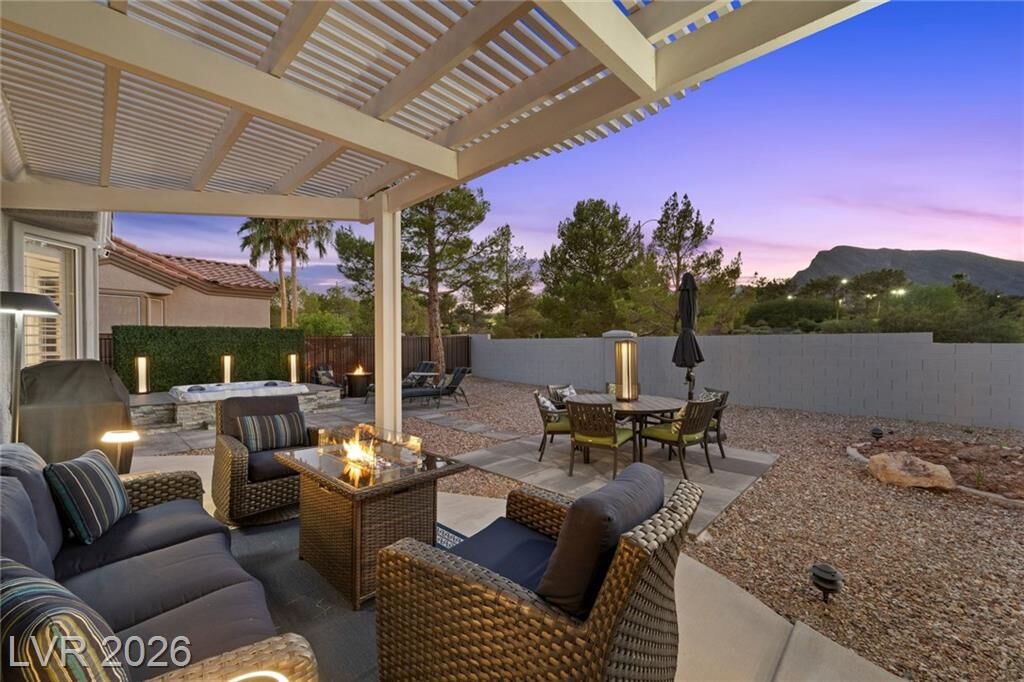 Property Photo: 2821 Vista Butte Drive NV 89134