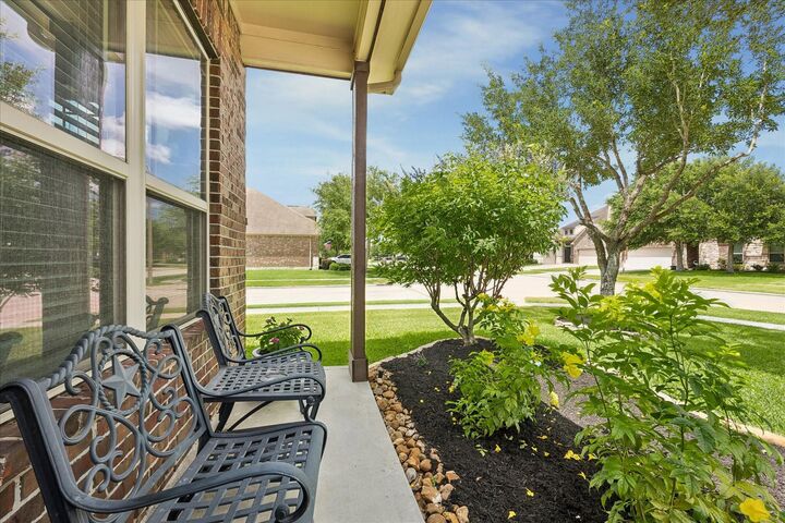 Property Photo:  315 Westwood Drive  TX 77573 