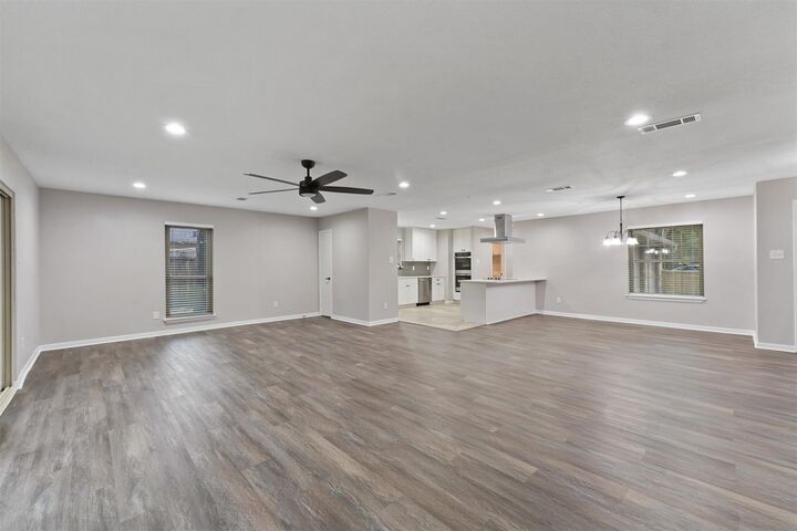 Property Photo:  714 Golden Bear Lane  TX 77339 