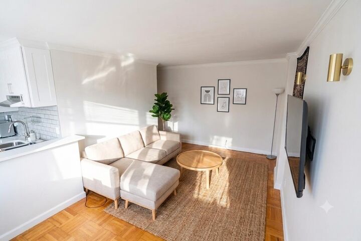 Property Photo:  6515 Boulevard 3H  NJ 07093 