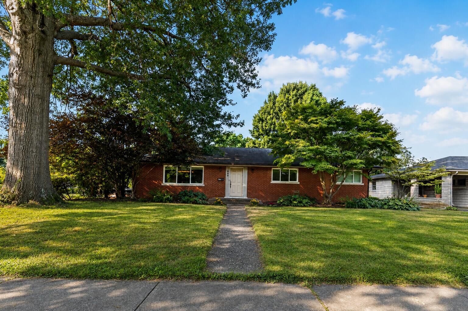 Property Photo:  820 Celia Lane  KY 40504 