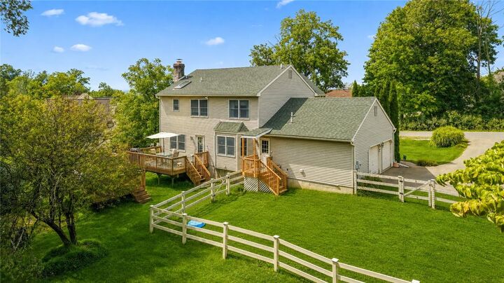 Property Photo: 4006 Crest View Drive PA 18360