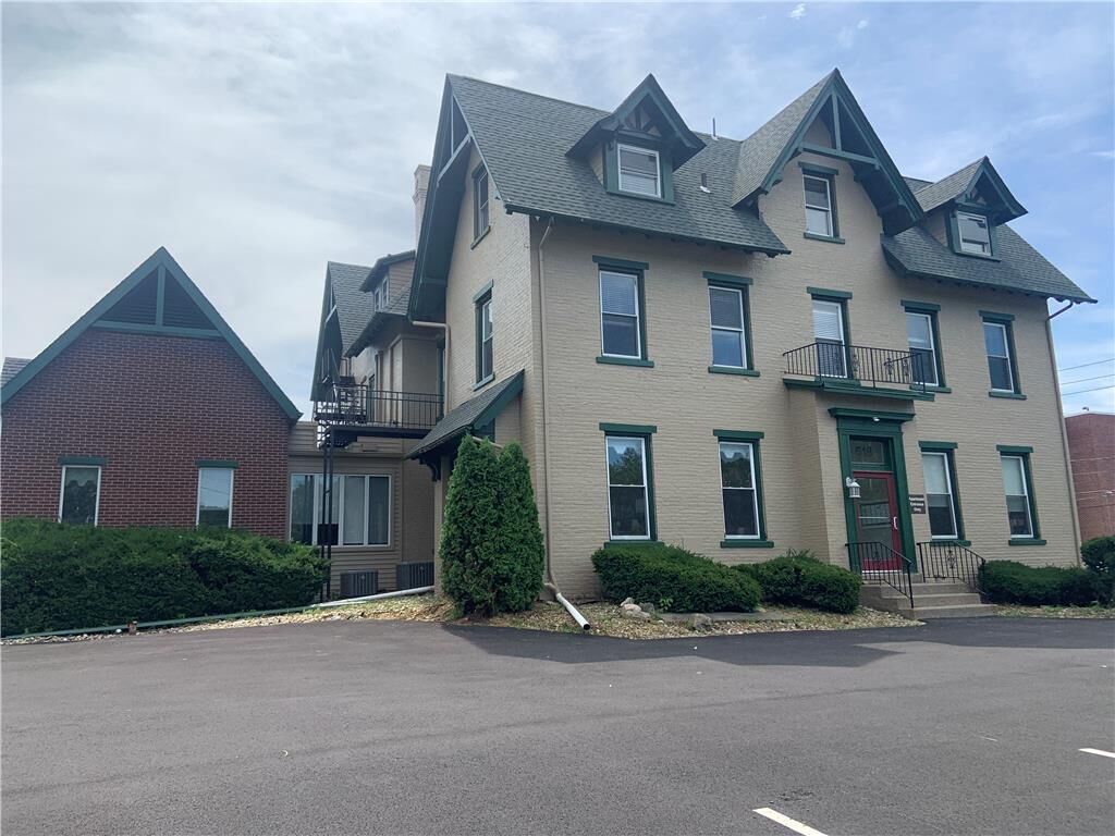 Property Photo:  618 Delaware Avenue 1  PA 18015 