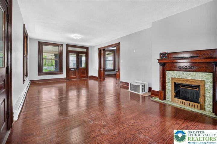 Property Photo:  1435 Main Street  PA 18067 