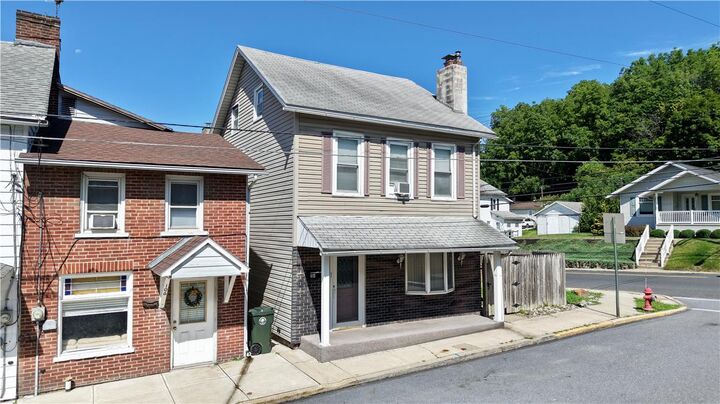 Property Photo: 104 Washington Street PA 18014
