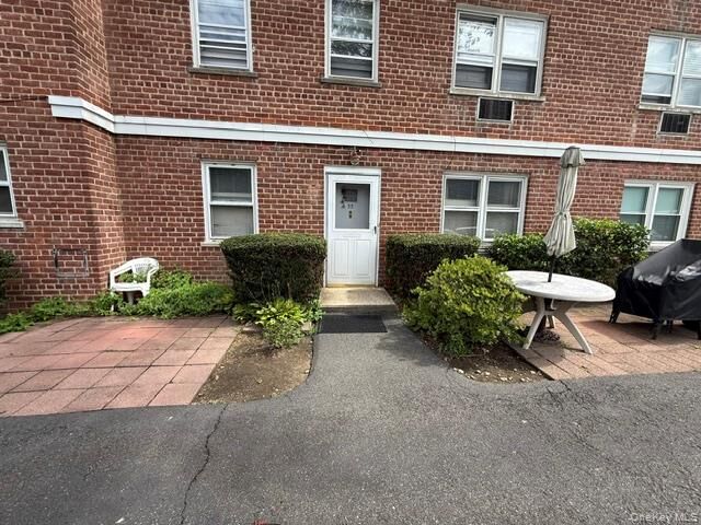 Property Photo: 125 N Washington Avenue 55 NY 10530