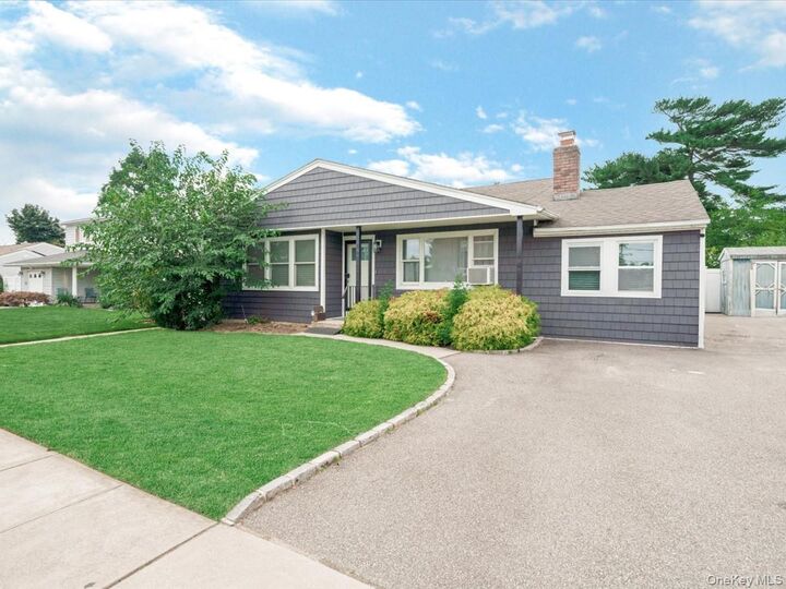 Property Photo: 14 Lois Lane NY 11735
