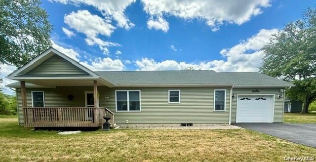 Property Photo: 517 Crescent Avenue NY 12528