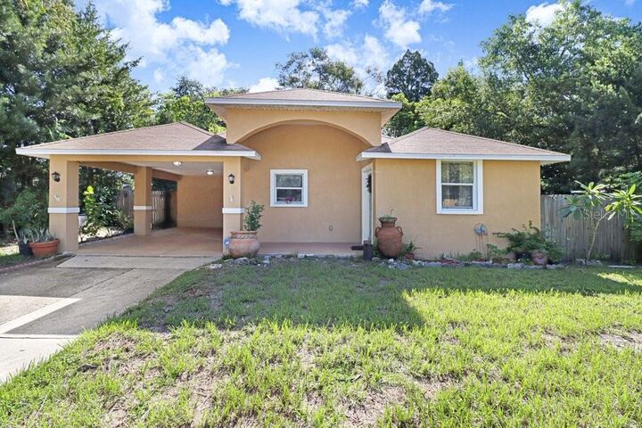 Property Photo:  1131 Dogwood Avenue  FL 33613 