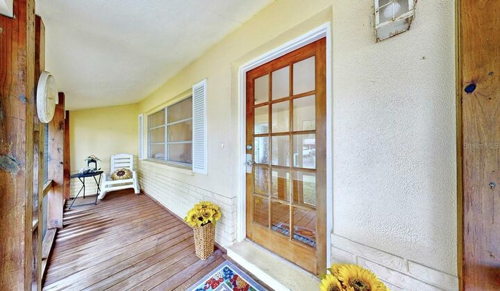 Property Photo: 5233 52nd Way N FL 33709
