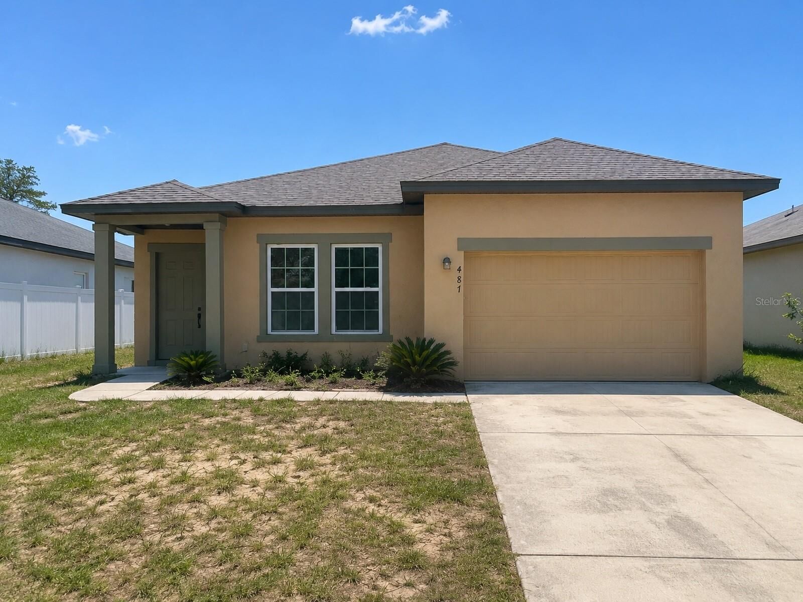 Property Photo: 487 Eaglecrest Drive FL 33844