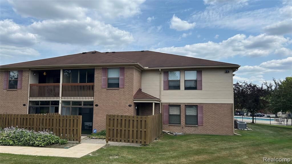 Property Photo:  19257 Surrey Lane  MI 48167 3141 