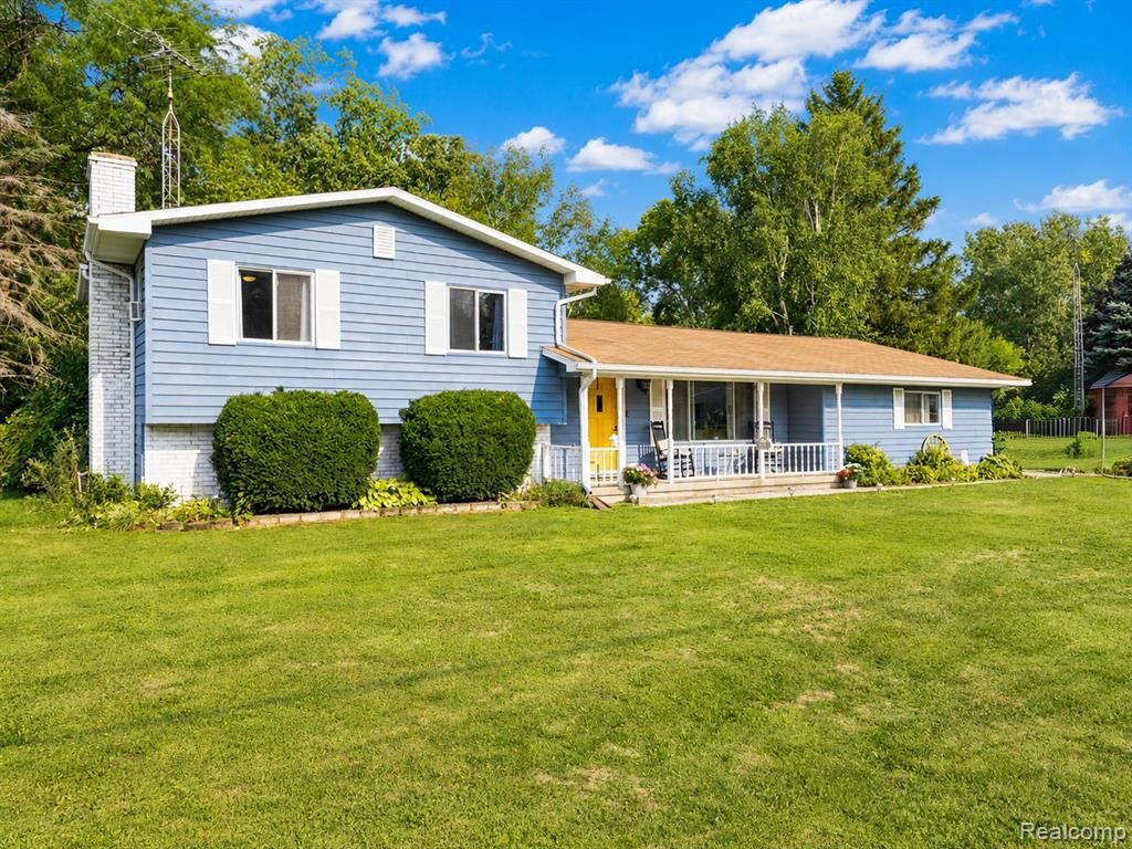 Property Photo: 5197 Capri Lane MI 48507 4005