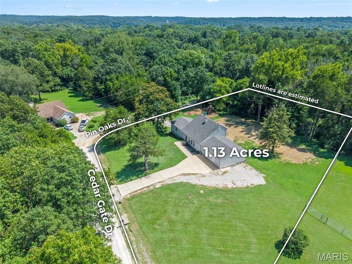 Property Photo: 180 Cedargate Drive MO 63023