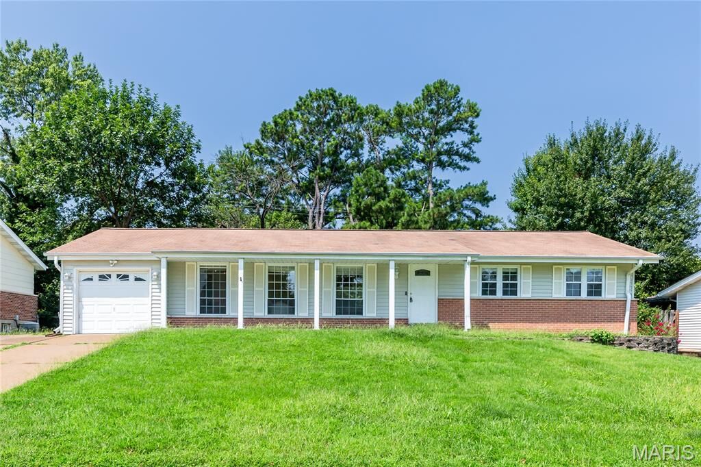 Property Photo: 1223 Cedar Ridge Drive MO 63146