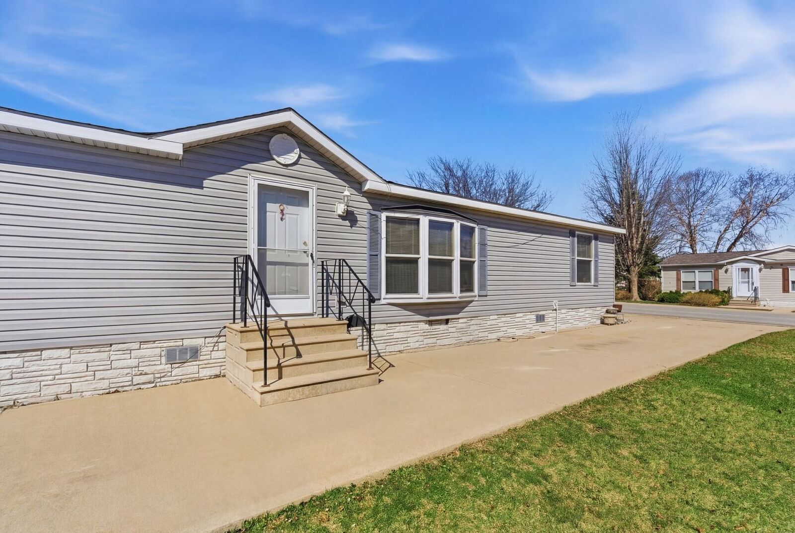 Property Photo:  2295 Iris Avenue  IL 61008 