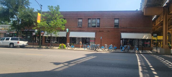 Property Photo:  3420 N Paulina Street 2W  IL 60657 