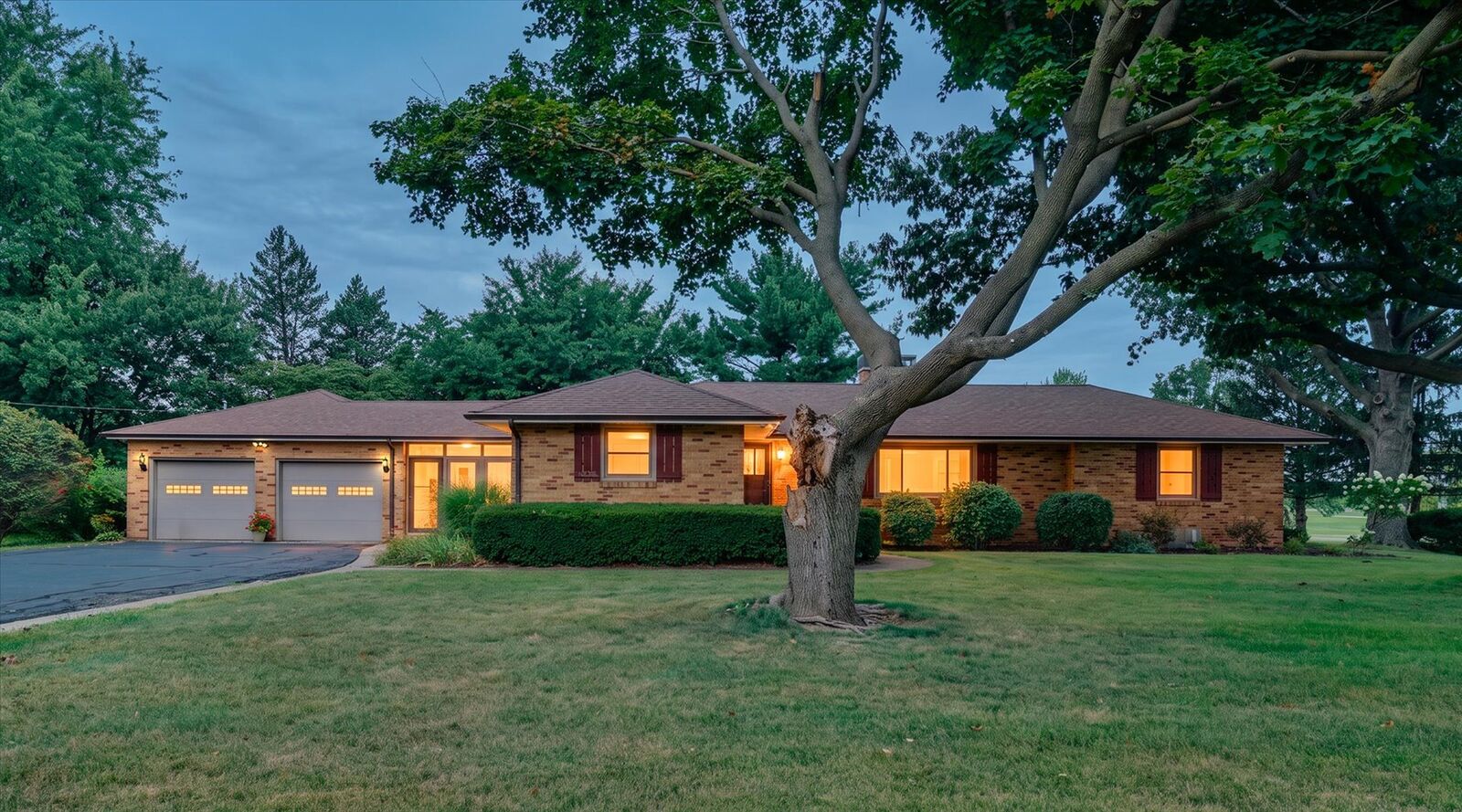 Property Photo:  1123 N Sangamon Avenue  IL 60936 