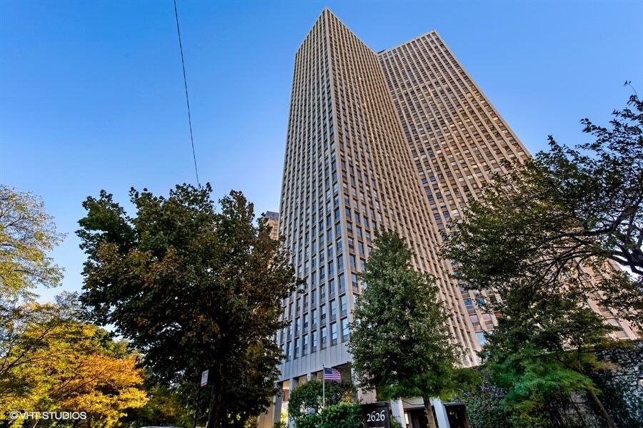 Property Photo:  2626 N Lakeview Avenue 1604  IL 60614 