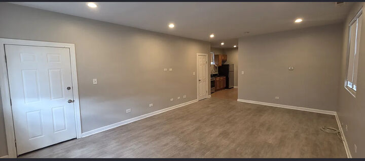 Property Photo: 7257 S May Street B IL 60621